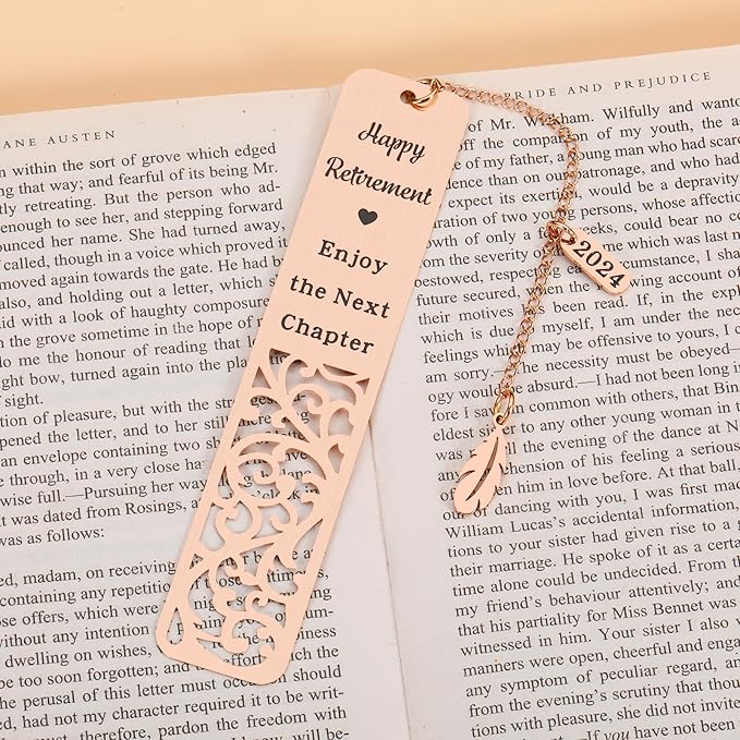Manager Retirement Gift for Women, Retirement Gifts for Woman, Teacher Retirement Gifts for Women, 2024 Happy Retirement Bookmark Gift for Women Female Teacher Coworker Enjoy The Next Chapter Bookmark
