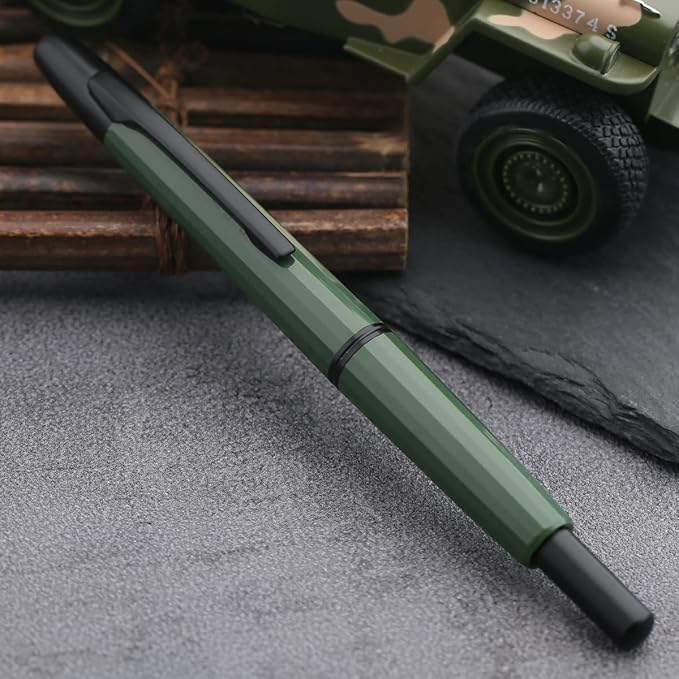 Majohn A2 Press Fountain Pen Extra Fine Nib with Box, Retractable Green Resin Ink Pen with Converter Writing Set (Black Clip Version）